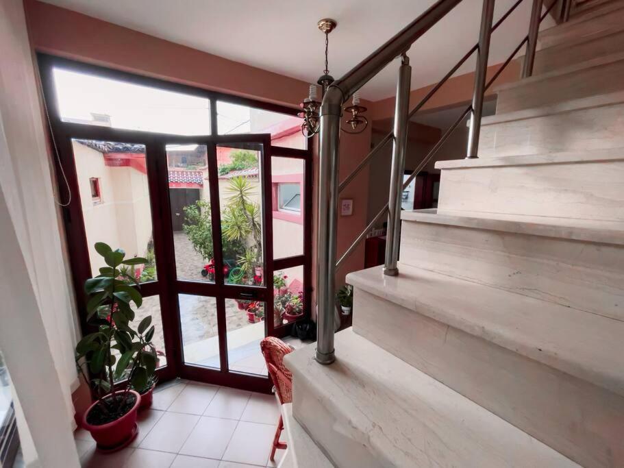 Vila Kodra Tirana Exteriör bild